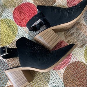 Block heel slingbacks.